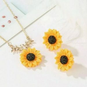 Sunflower Necklace Gold Boho Pendant with earrings